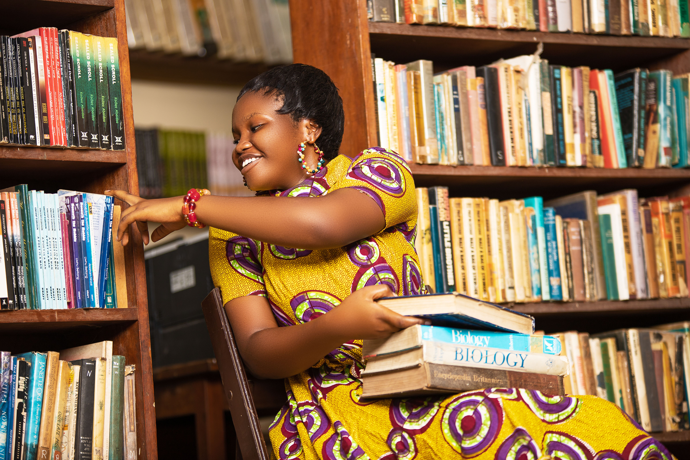Reader enjoying a book - Efiko movement